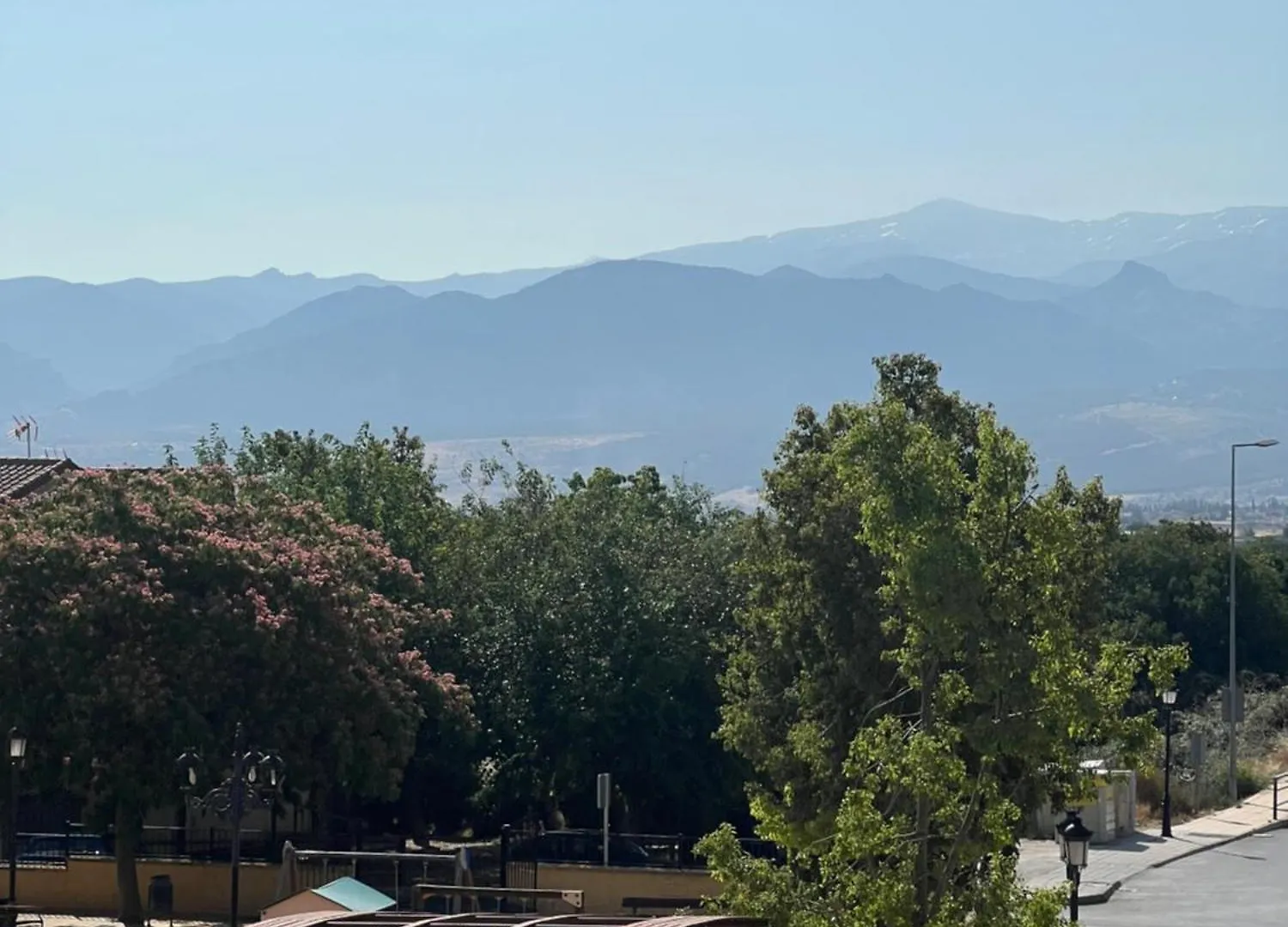 Appartement Neuf Et Bien Place Las Gabias Διαμέρισμα